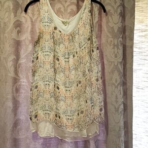 2/$8. Via SIGNORIA Top